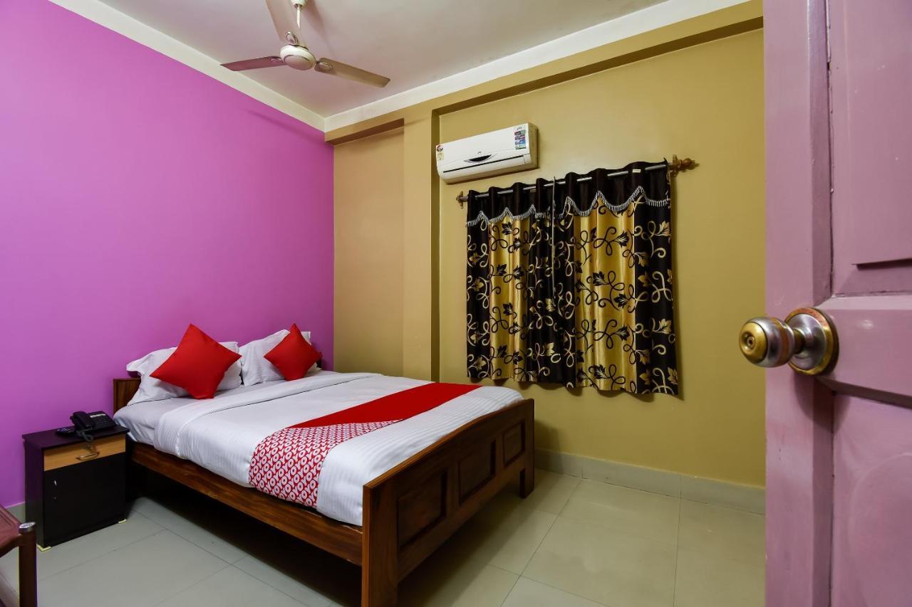 Oyo 44160 Hotel Sahana Jangipur Exterior photo